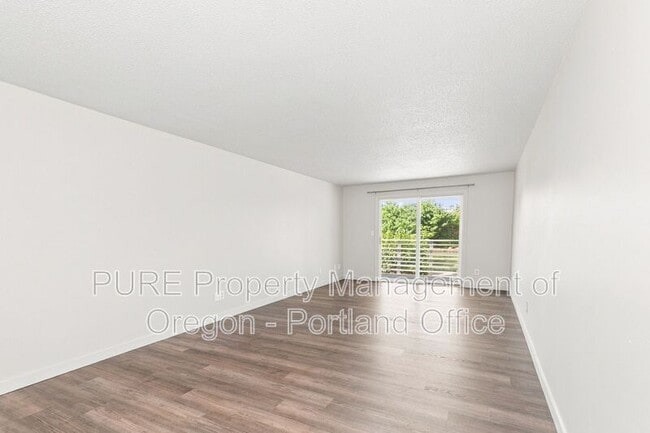 Building Photo - 18411 E Burnside St