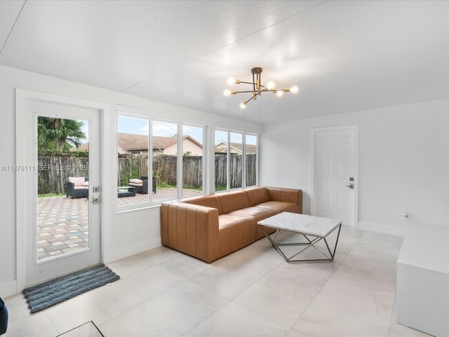 Building Photo - 5731 SW 54th Terrace