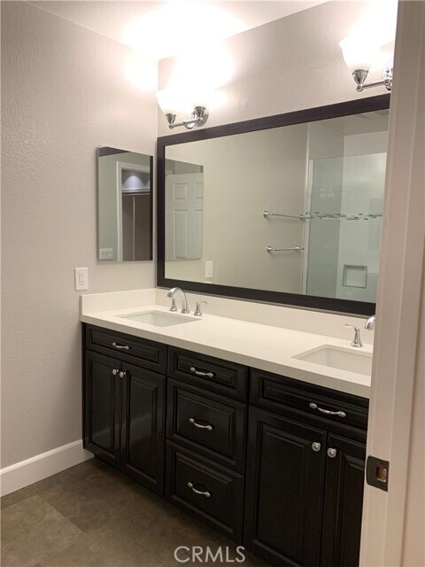 Building Photo - 292 Alpine St