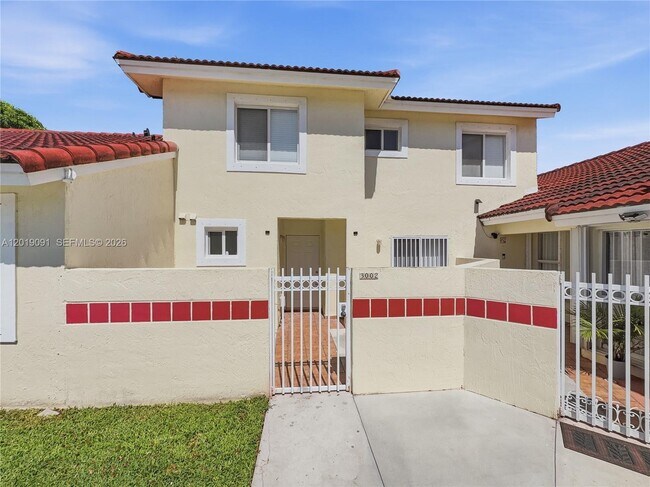 Building Photo - 3002 San Remo Cir