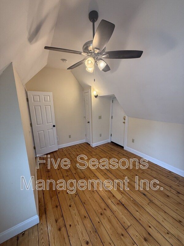 Building Photo - 138 N Champlain St