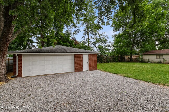 Building Photo - 5309 Pyrus Ln