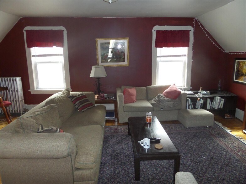 Primary Photo - 22 Highland Rd