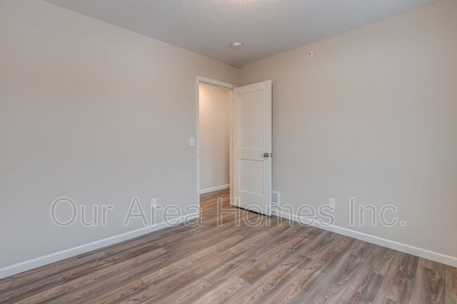 Building Photo - 6773 Gingham Ct