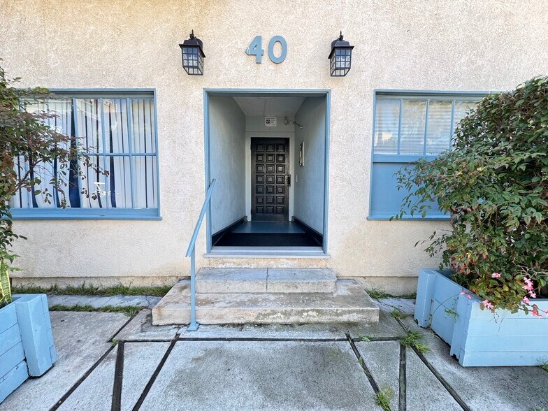Building Photo - 40 Brooks Ave