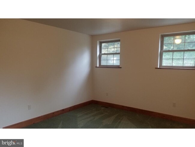 Building Photo - 1371 Old Airport Rd