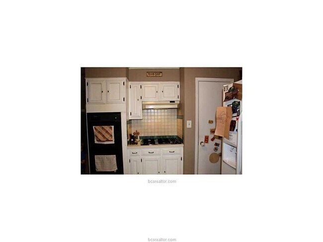 Building Photo - 2402 Quail Hollow Dr