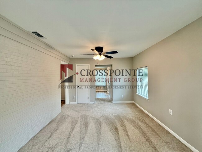 Building Photo - 1309 Lamar St