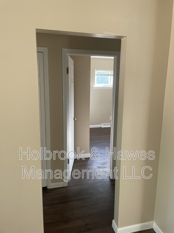 Building Photo - 3613 Highland Dr