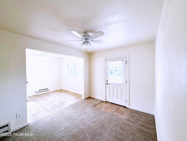 Building Photo - 114 N Willow St