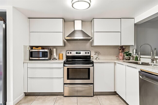 Building Photo - 787 NW 91st Terrace