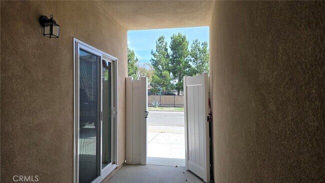 Building Photo - 9386 Olive St