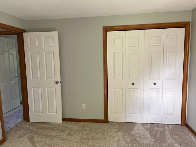 Bedroom 2, Closet 1 - 16 Caryn Dr