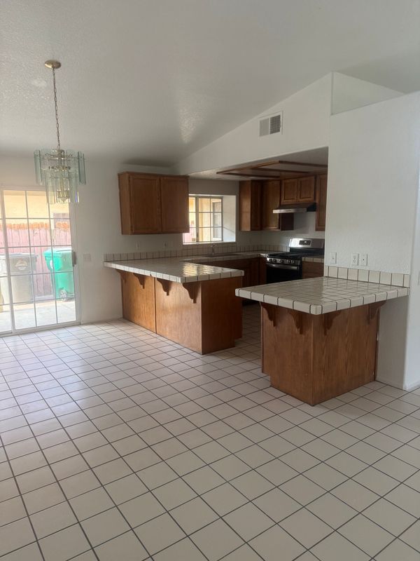 Building Photo - 51975 Avenida Villa