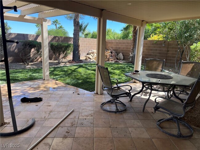 Building Photo - 8216 Romantic Sunset St