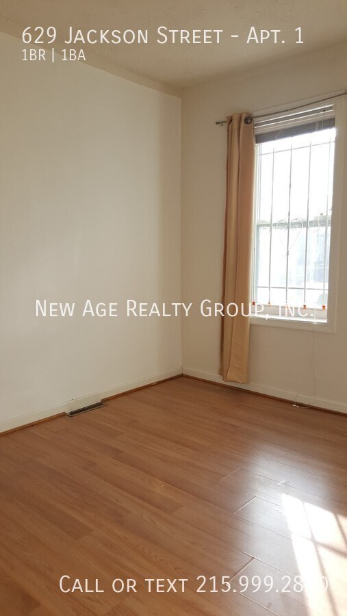 Building Photo - 629 Jackson St