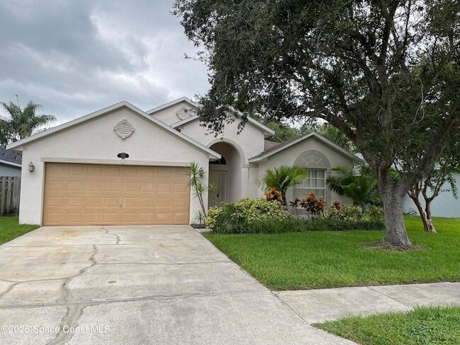 Primary Photo - 1044 Sedgewood Cir