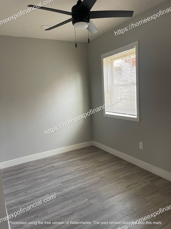 Building Photo - Nice Front House In The City Of San Bernardino