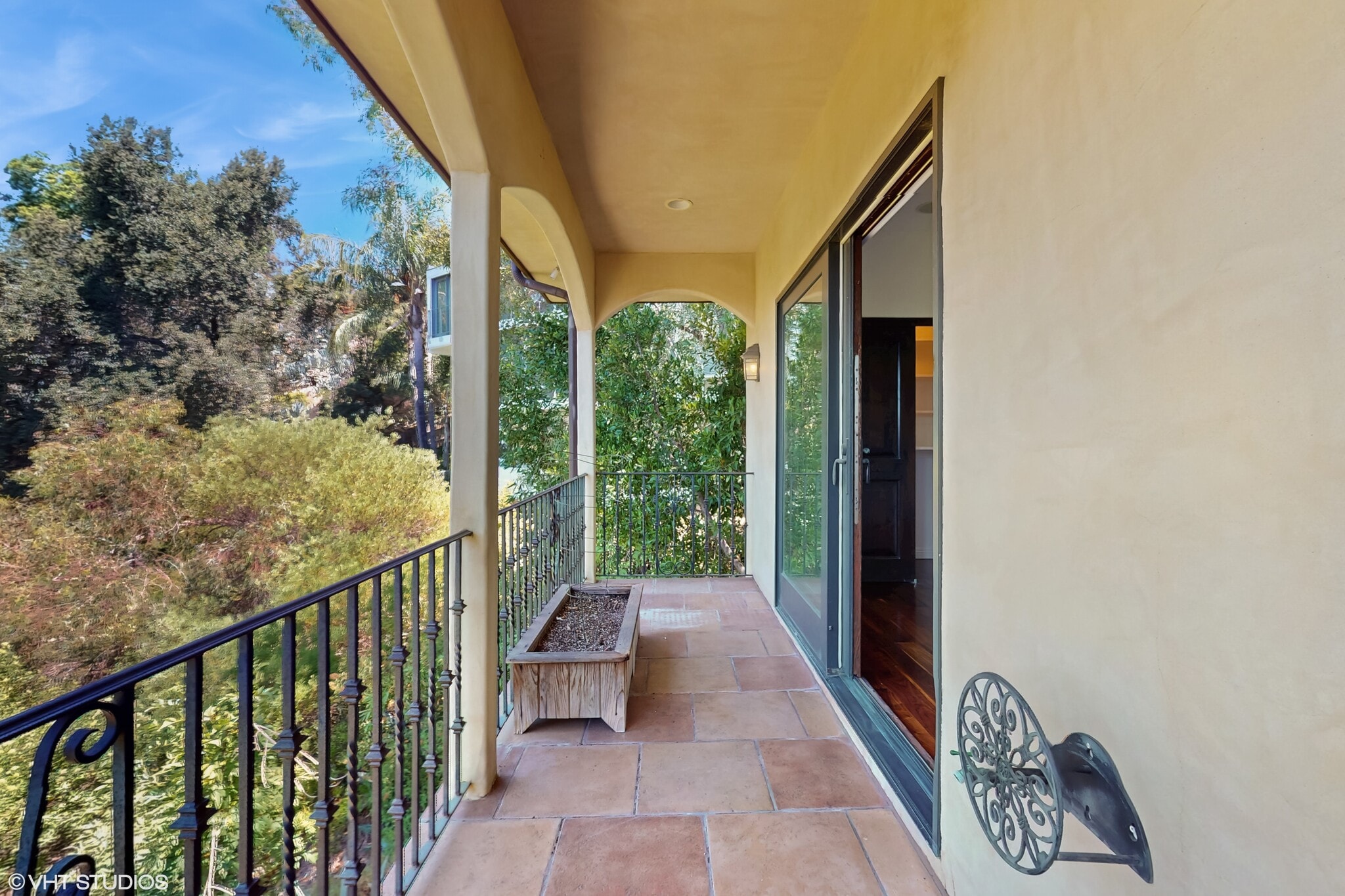 Building Photo - 3311 Deronda Dr