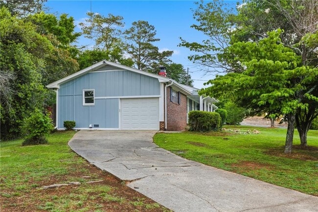 Building Photo - 3143 Claiborne Dr NW