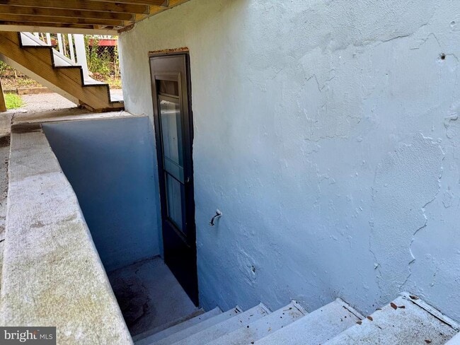 Building Photo - 7204 Glenridge Dr