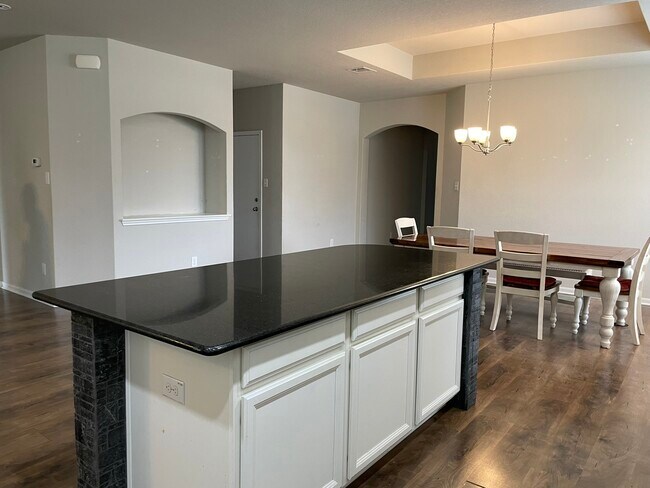 Building Photo - 2942 Oak Branch Ridge