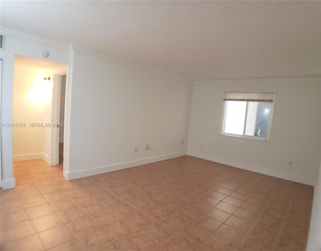 Building Photo - 8607 SW 68th Ct