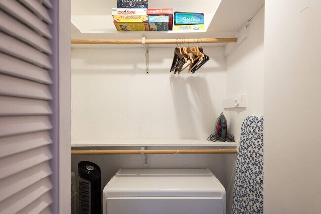 Building Photo - 2205 Spring Creek Dr