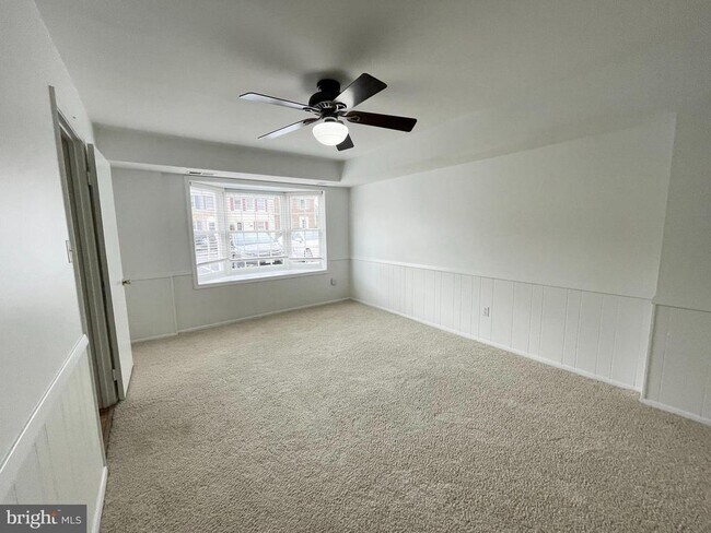 Building Photo - 6610 Burlington Pl