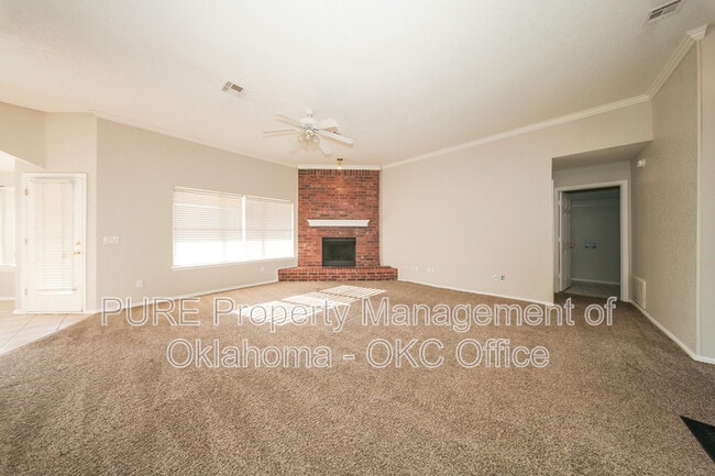 Building Photo - 400 Coalbrook Dr