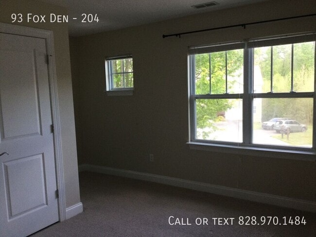 Building Photo - 93 Foxden Dr