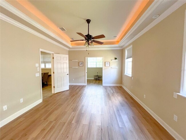 Building Photo - 9048 SW 76th Ave