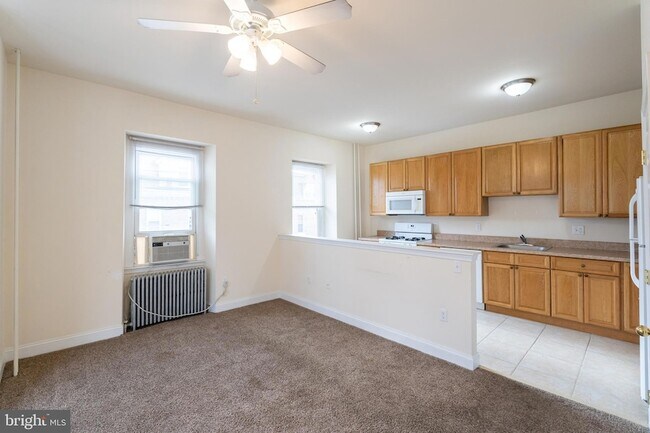 Building Photo - 4422 Pechin St
