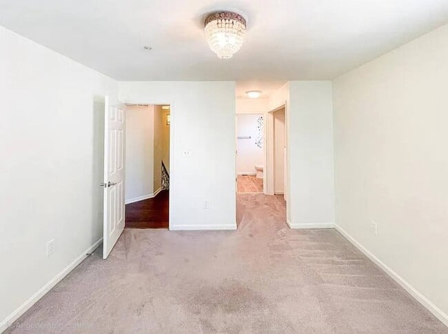 Building Photo - 4860 King John Way