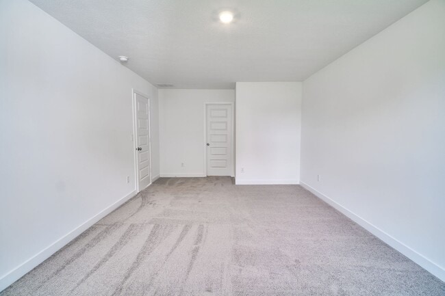 Building Photo - 8699 Maroska St