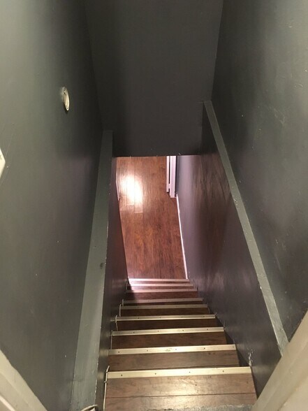 Building Photo - 3402 Noble St