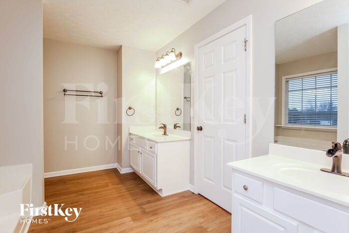 Building Photo - 6217 Turnberry Ln