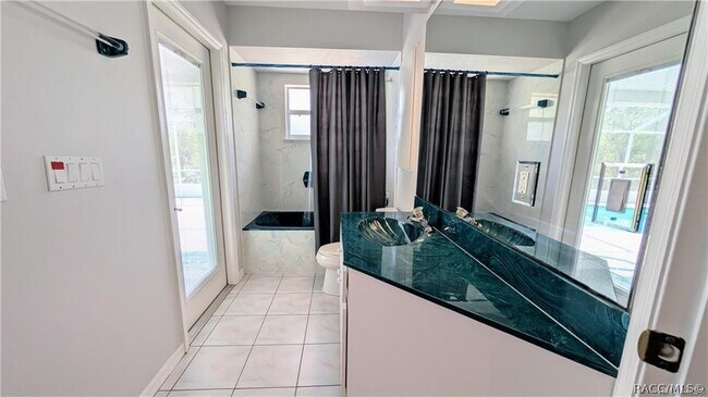 Building Photo - 4565 N Allamandra Dr