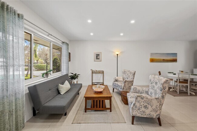 Building Photo - 11720 SW 81st Rd