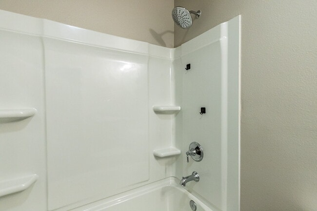 Building Photo - "Charming 3-Bed, 2-Bath Haven with 1,615 Sq Ft in Lubbock's Cozy Kirksey Avenue!" Half off first ...