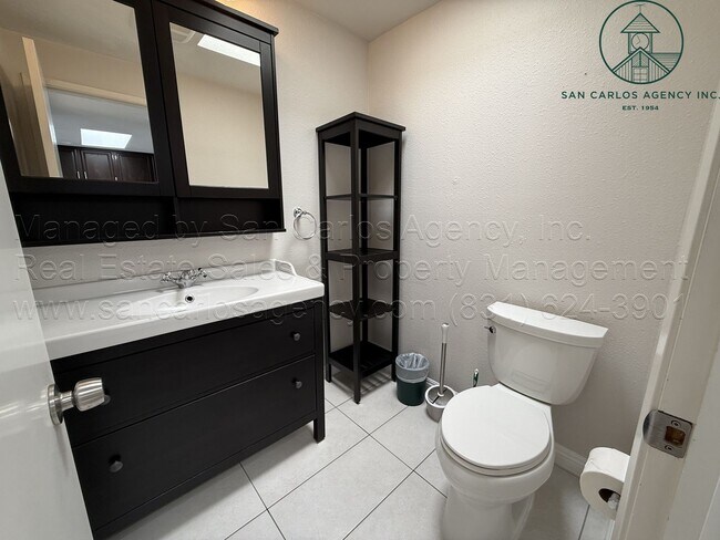 Building Photo - Spacious & Updated Two Bedroom Downtown Monterey Condominium