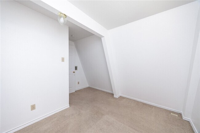 Building Photo - 13813 Flintlock Dr