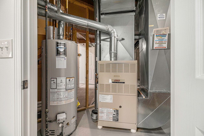 Building Photo - 1304 N Bay Dr