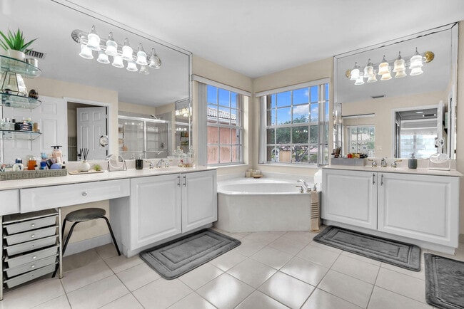 Building Photo - 16389 SW 31st St