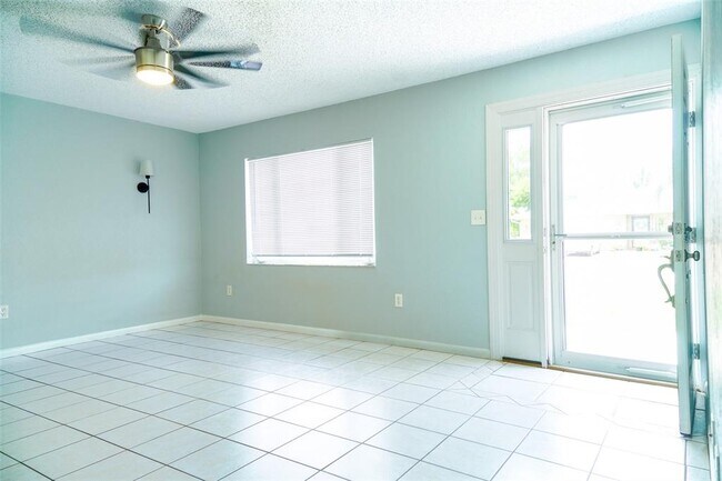 Building Photo - 3139 Iverson St