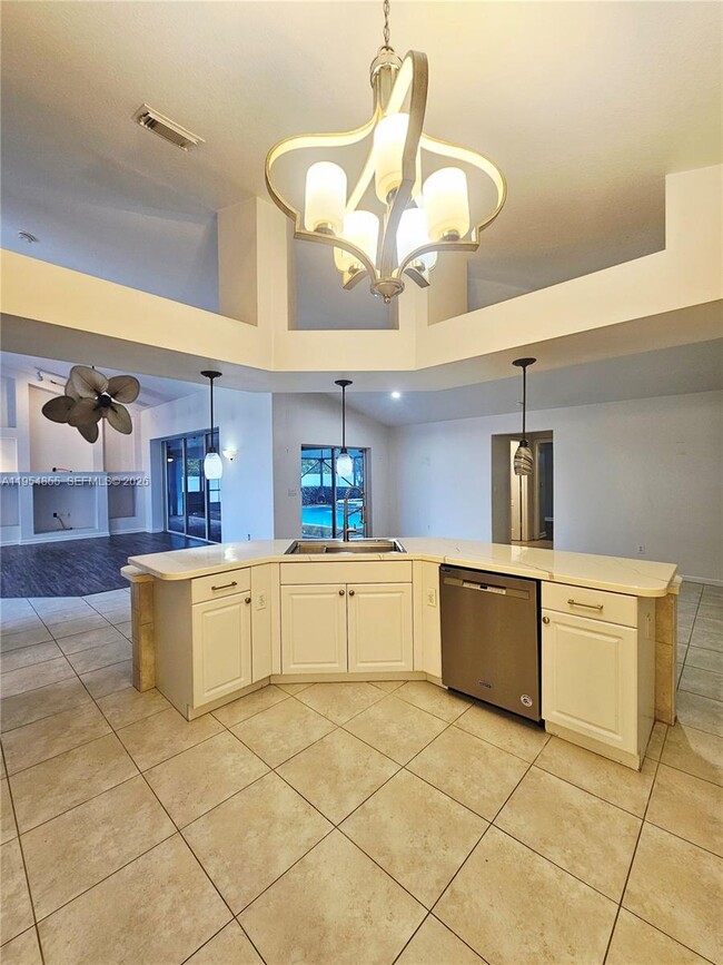 Building Photo - 2161 SW Imperial St