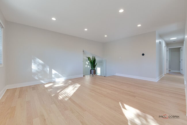 Building Photo - 109 Mulberry Rd