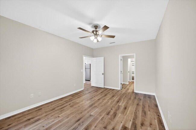 Building Photo - 1940 Bluewater Blvd