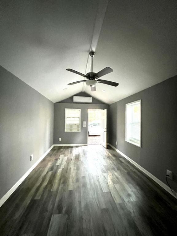 Building Photo - 135 Honeysuckle Ln