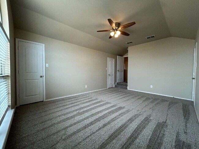 Building Photo - Large Two Story 5 Bedroom Home in Frenship Schools!